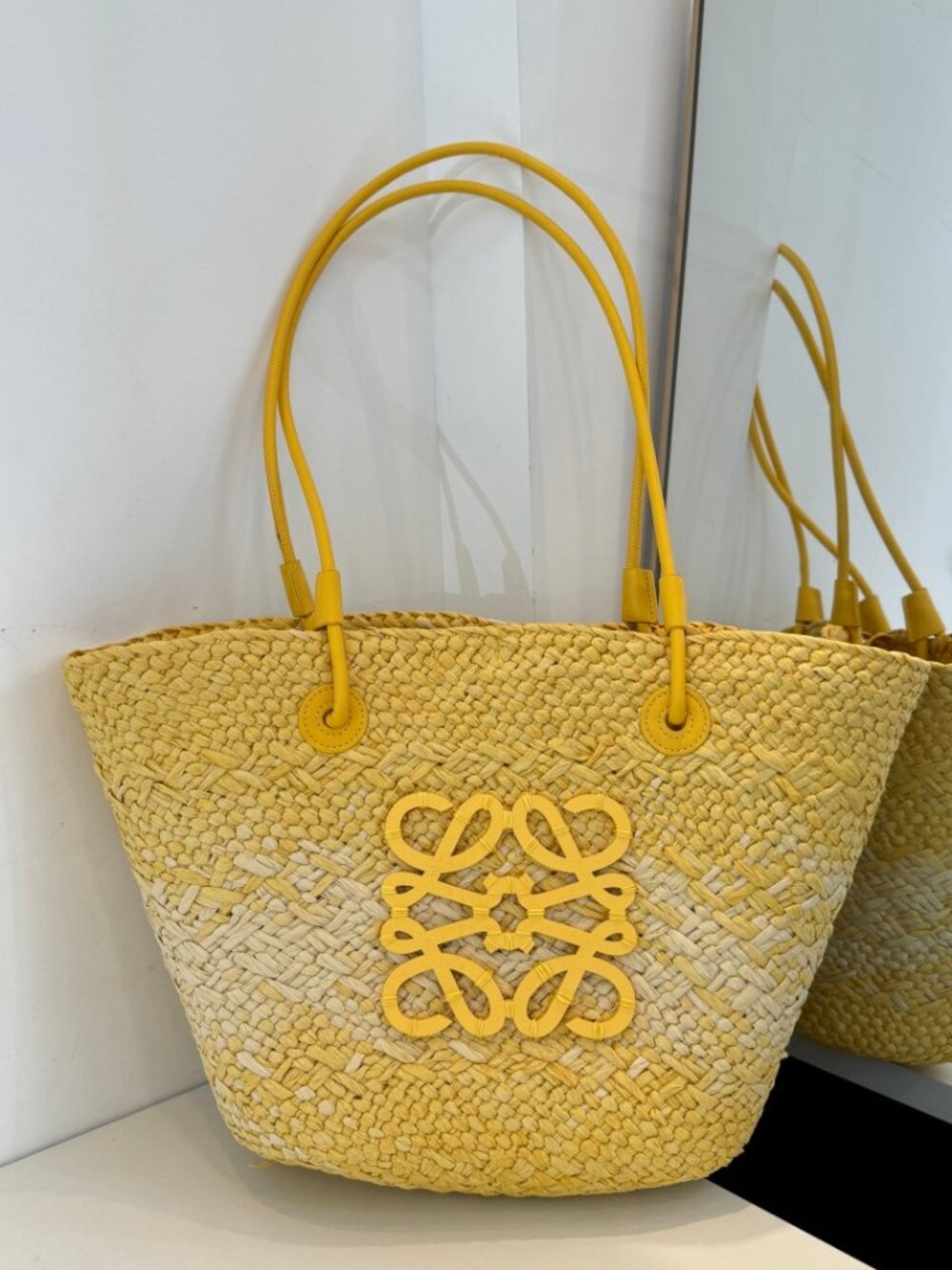 🧡LOEWE🧡 50x25x28cm straw bag